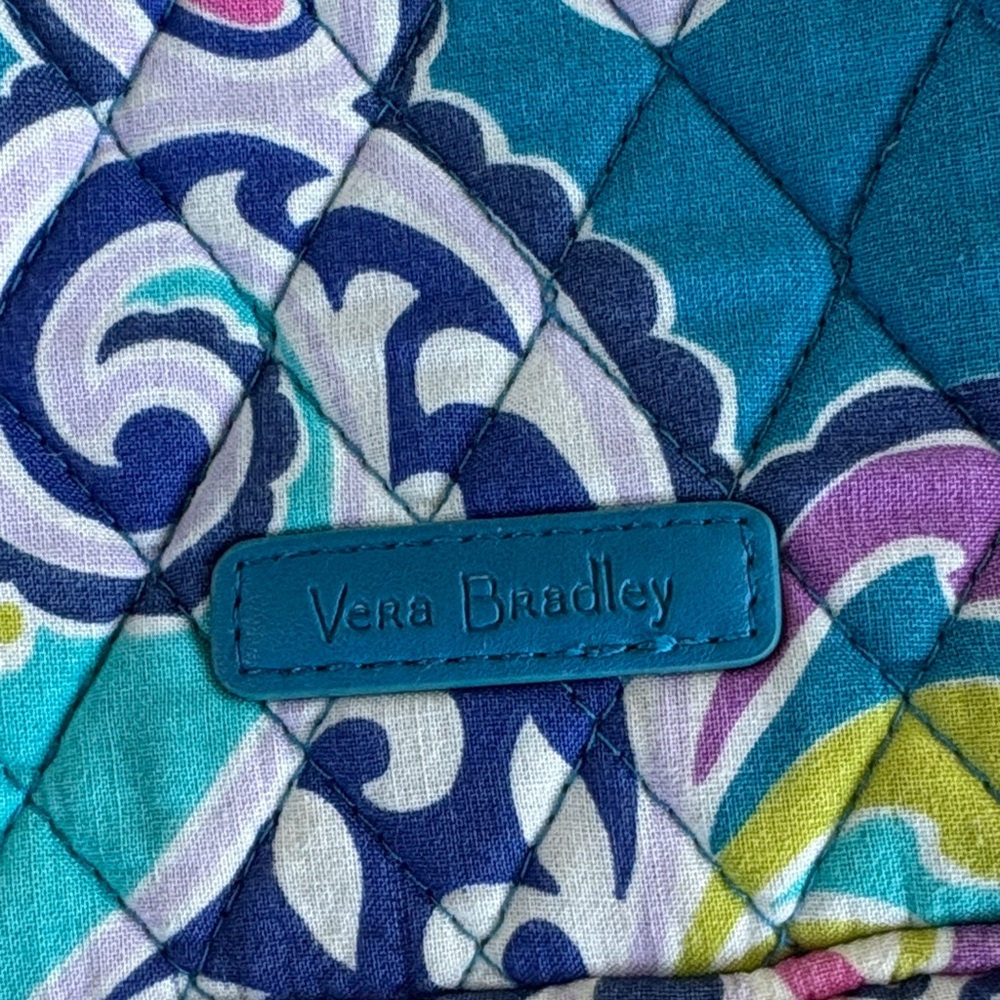 Vera Bradley lunch box - Picture 2 of 7